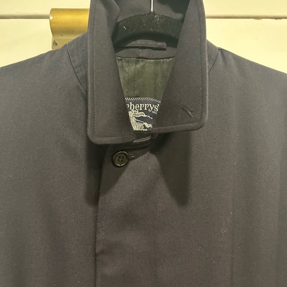 Dark blue Burberry long trench coat. Great condition! Free shipping! - Picture 3 of 13